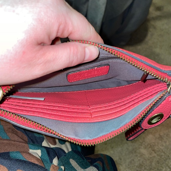NWOT: Joy Susan Mini  Wristlet Clutch - Picture 3 of 3